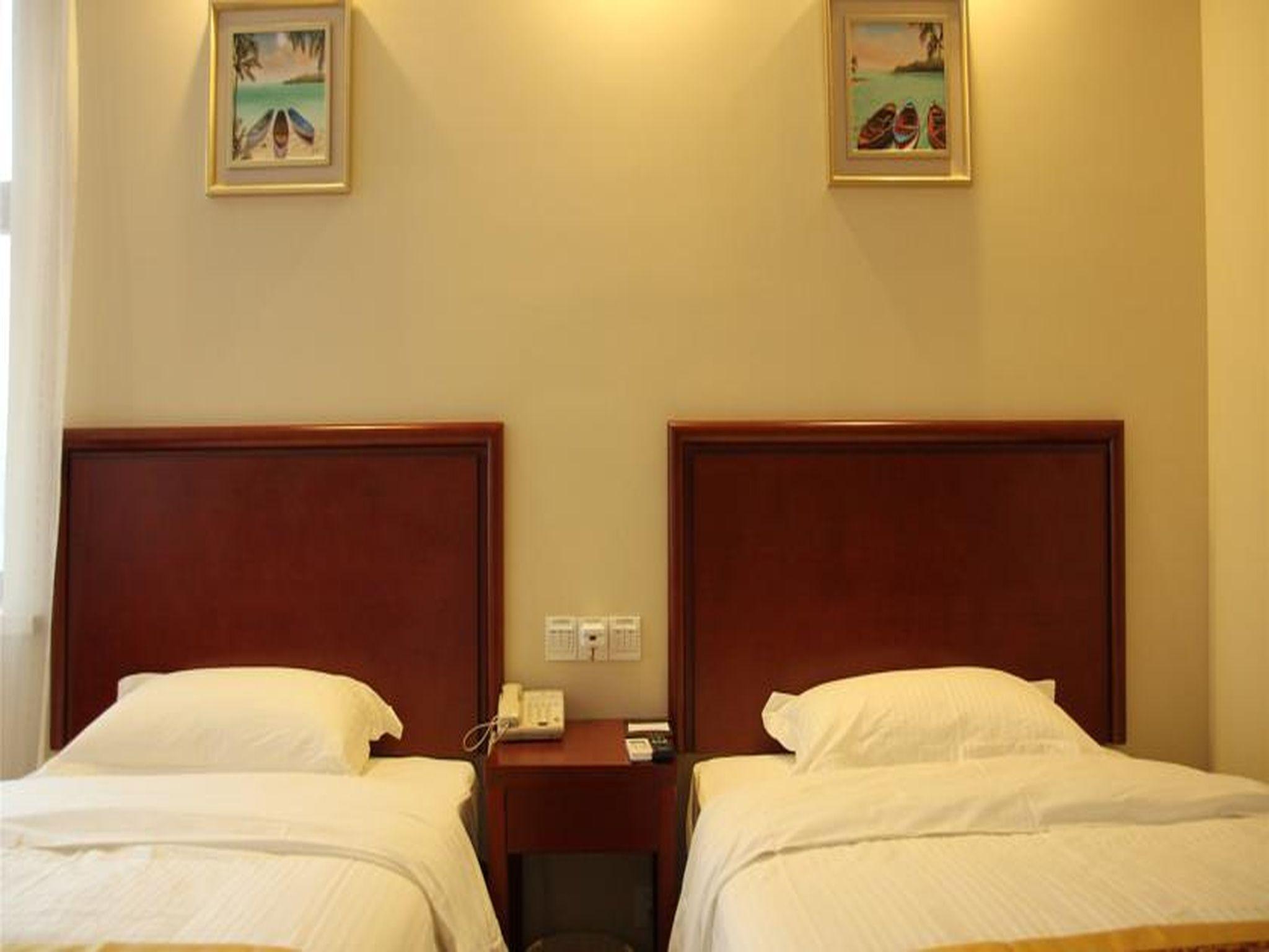 Greentree Inn Bole Wanxianghui Express Hotel Экстерьер фото