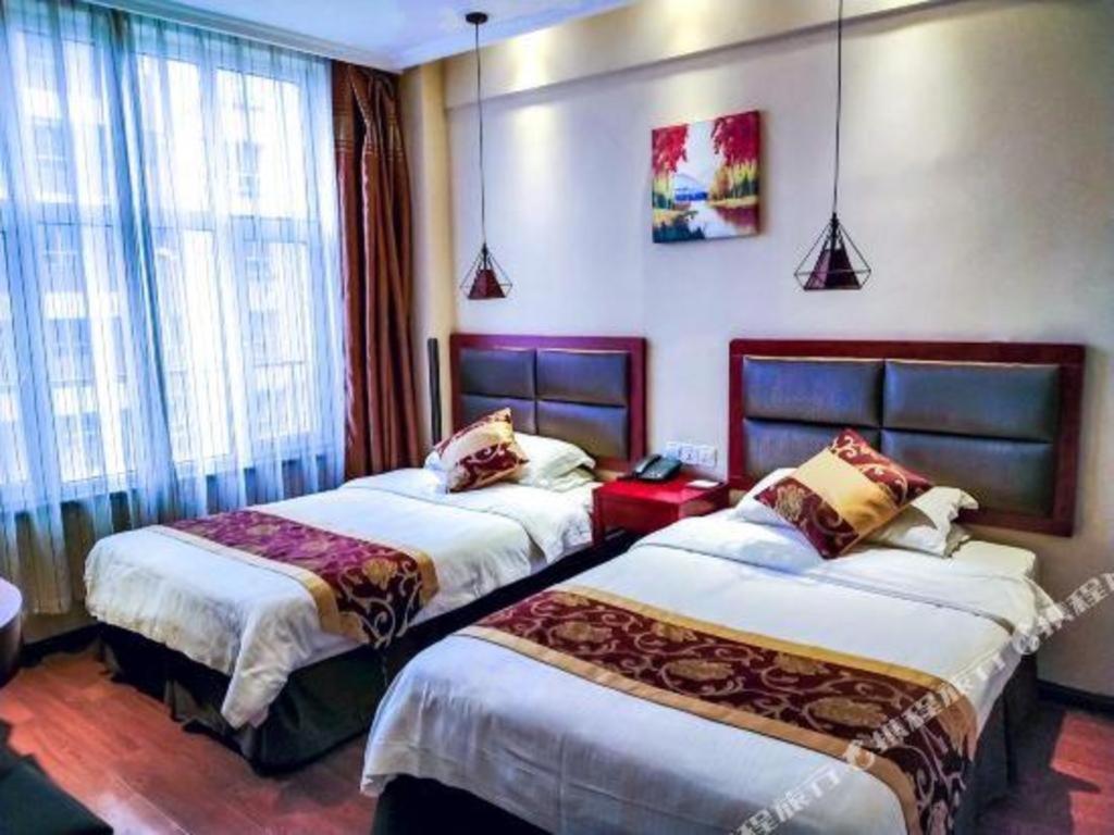 Greentree Inn Bole Wanxianghui Express Hotel Экстерьер фото