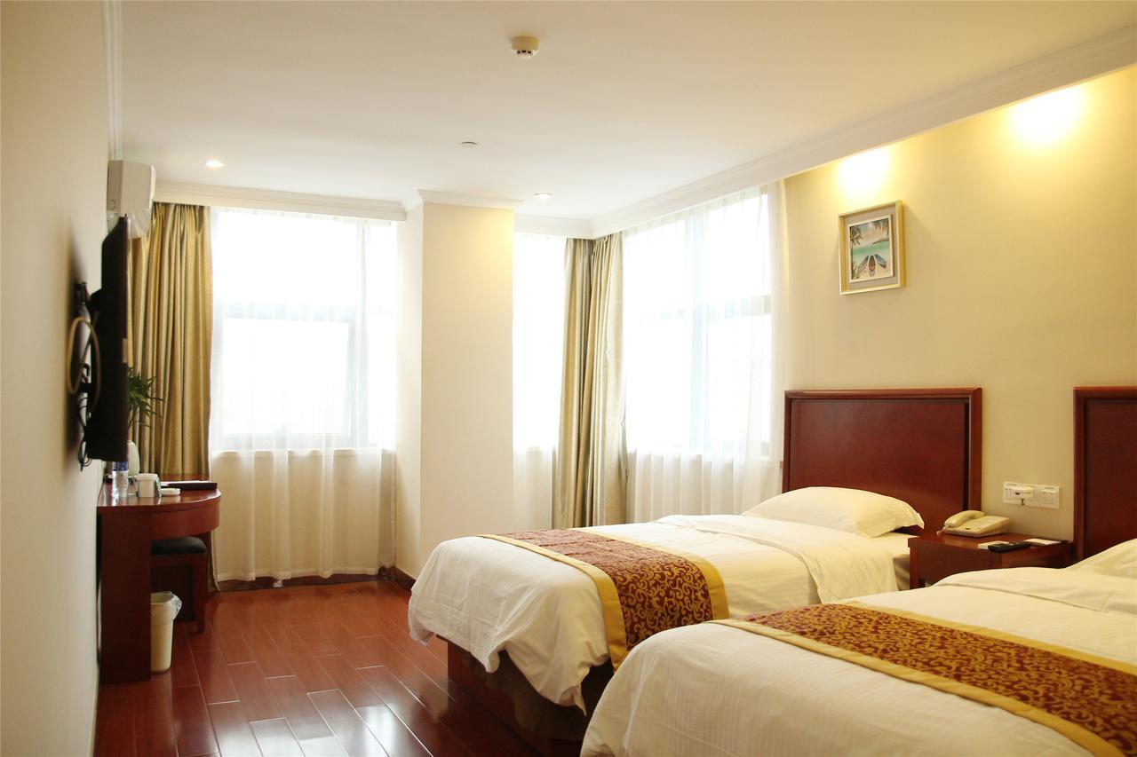 Greentree Inn Bole Wanxianghui Express Hotel Экстерьер фото