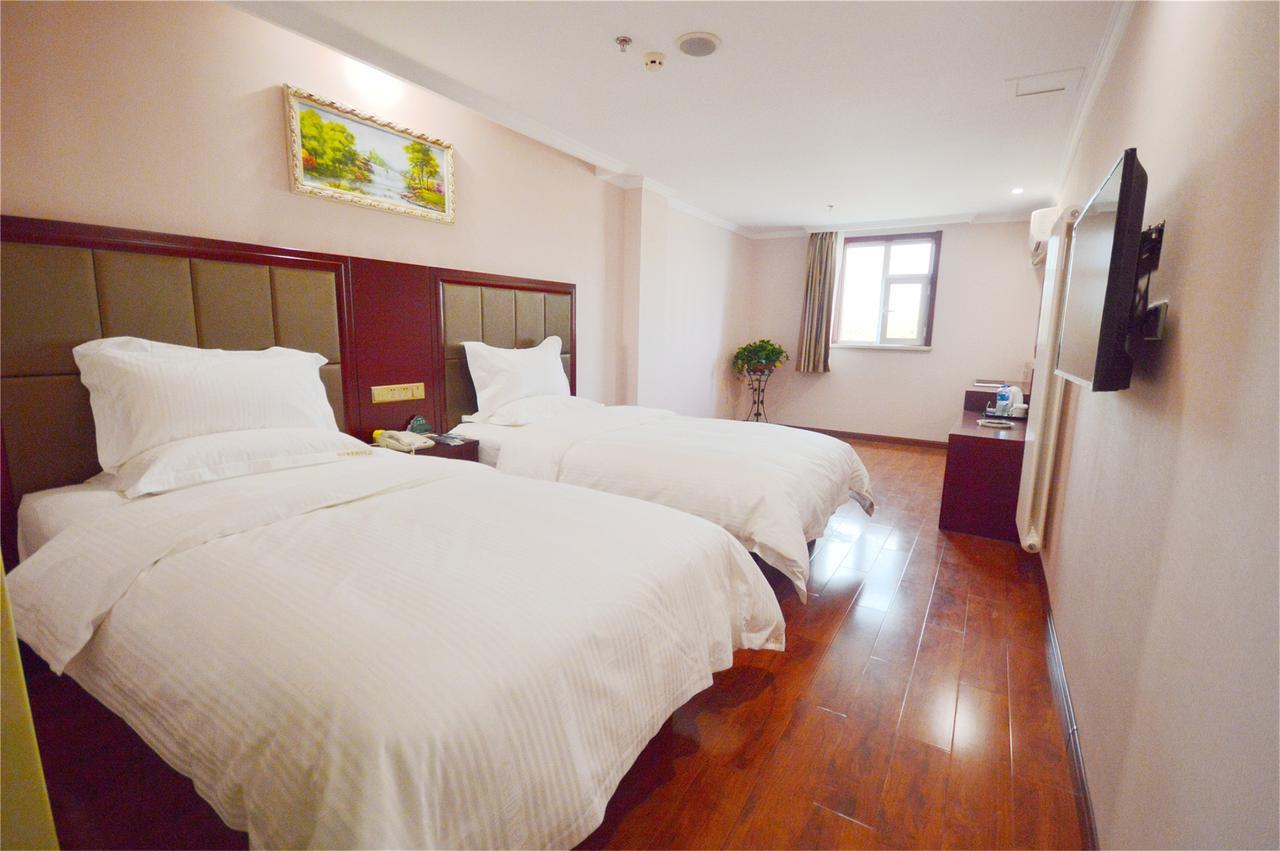 Greentree Inn Bole Wanxianghui Express Hotel Экстерьер фото